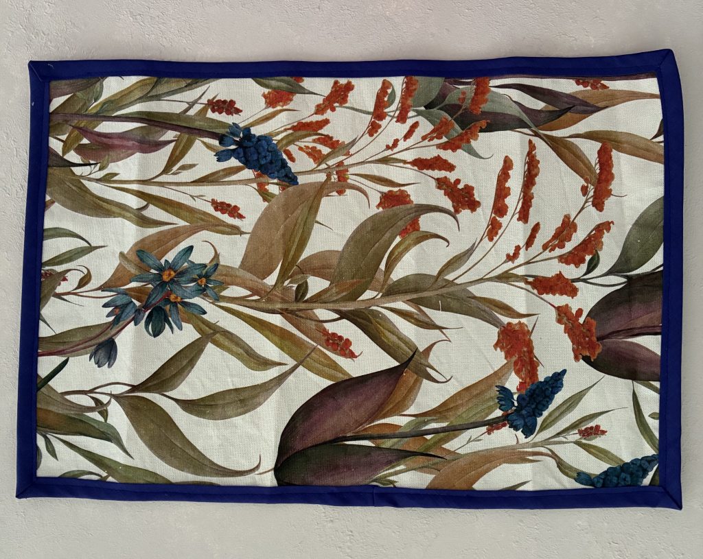 Mantel Rectangular Bosque Otoñal Borde Azul