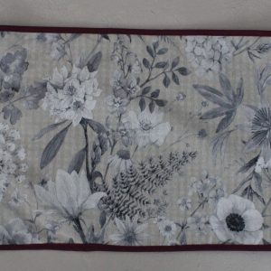 Mantel Rectangular Flor Blanca Rivete Burdeos