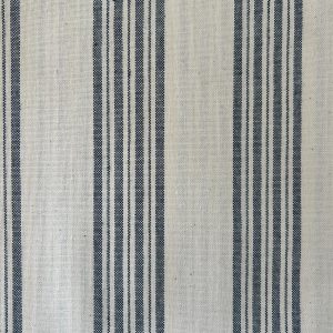 Tela resinada blanca con rayas azules grisáceas