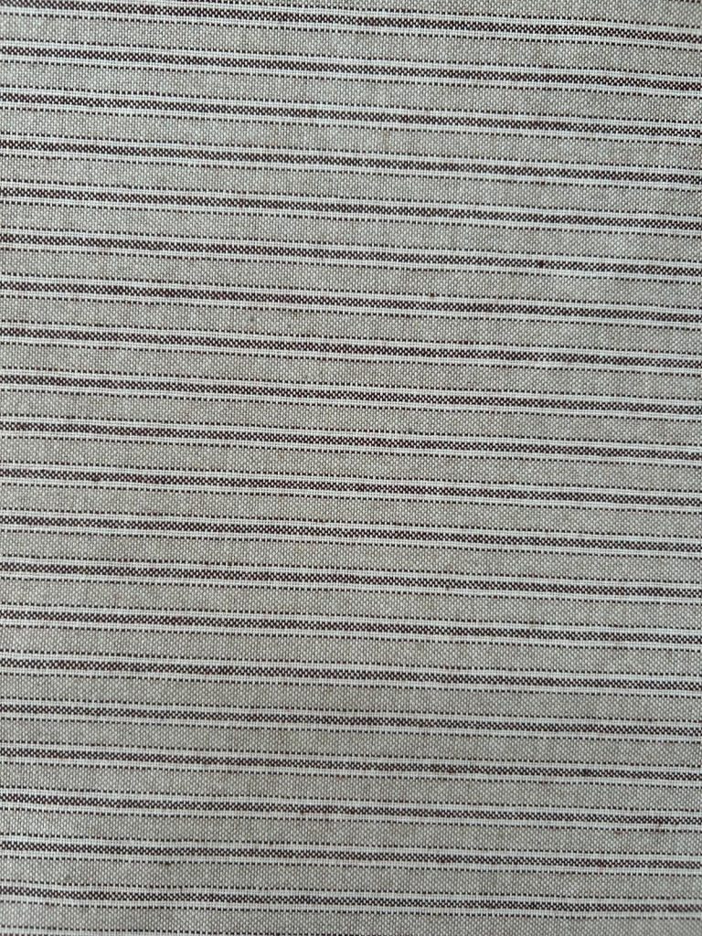 Tela resinada color lino con rayas blanca y marrón estrecha