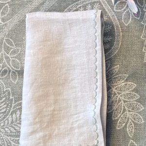 Servilleta lino 100% color lino bordado ondas verdes