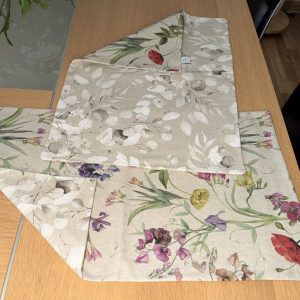 Mantel individual rectangular reversible resinado flor amapola - flor blanca